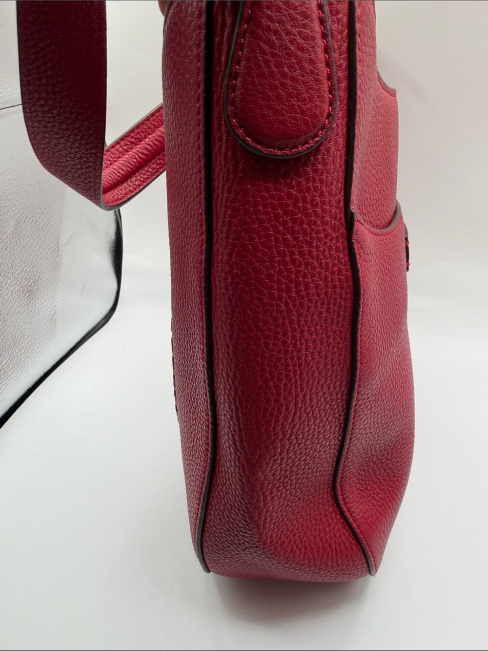 Retired Brighton Ferrara Medallion Adeline Red Shoulder Bag - Picture 5 of 16